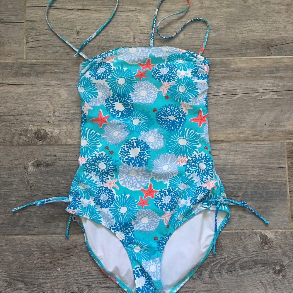 Lilly Pulitzer swimsuit. Size 6